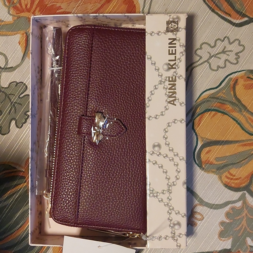 Anne Klein Cranberry Women's Wallet